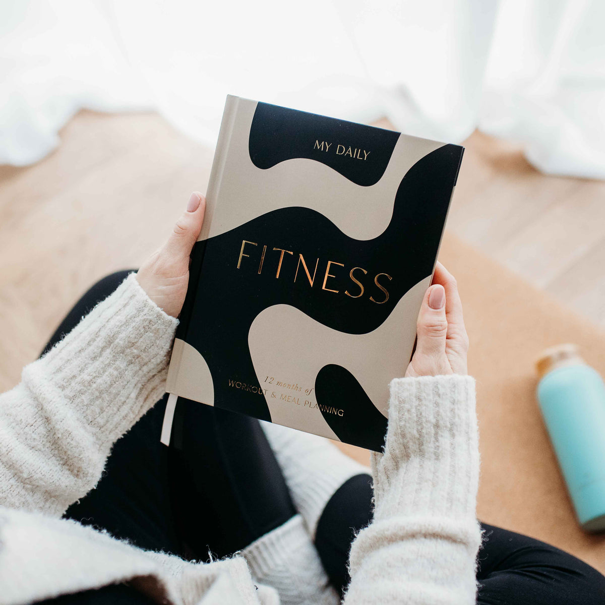 Blush And Gold My Daily Fitness Planner - Workout and Meal Planner (Curve).