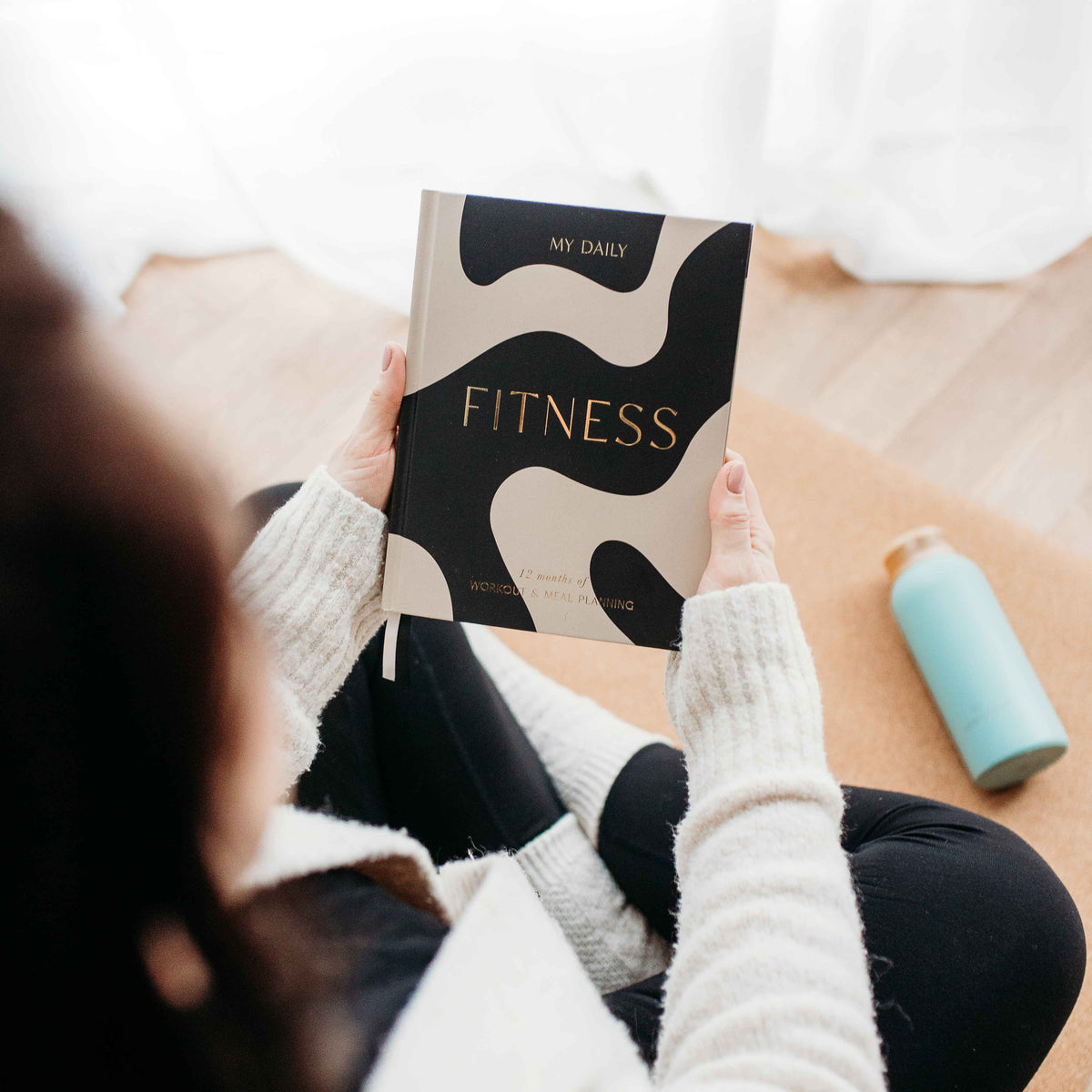 Blush And Gold My Daily Fitness Planner - Workout and Meal Planner (Curve).