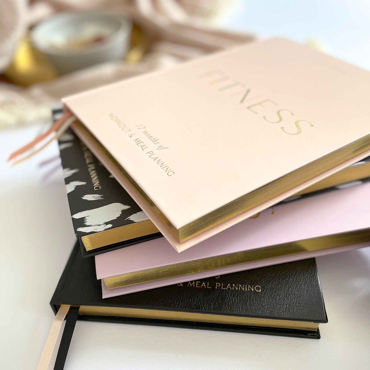 Blush And Gold My Daily Fitness planner - Workout and Meal Planner (Violet).
