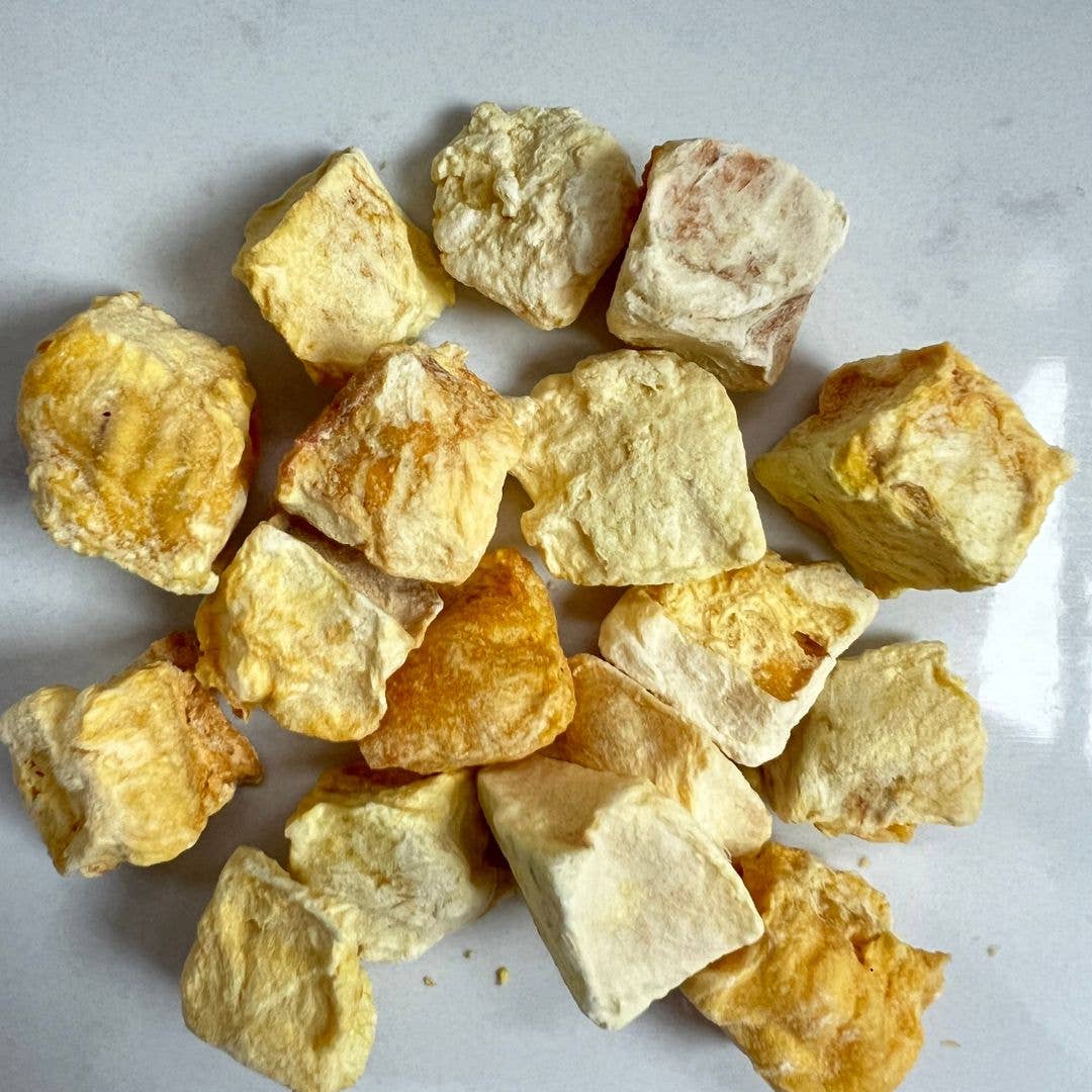 NutriBoom NutriBoom Freeze Dried Mango Chunks.